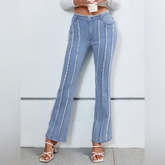 Raw Hem Bootcut Jeans with Pockets - Picture 1 of 6